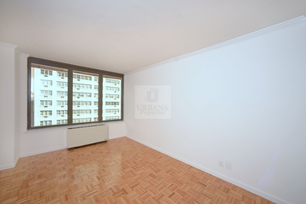 150 East 57th Street - Photo 2