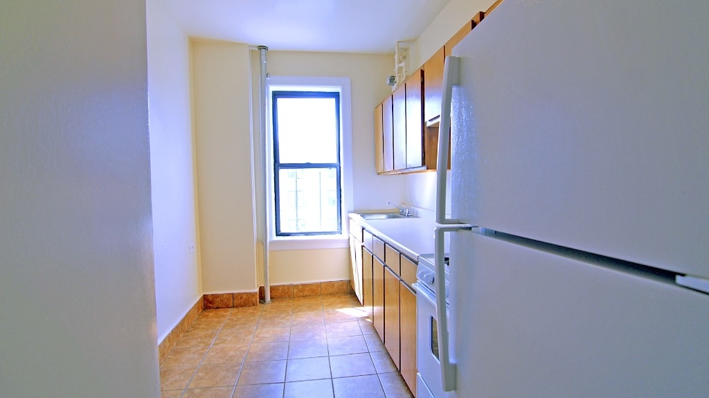 Kingsbridge, Bronx, NY 10468  - Photo 4