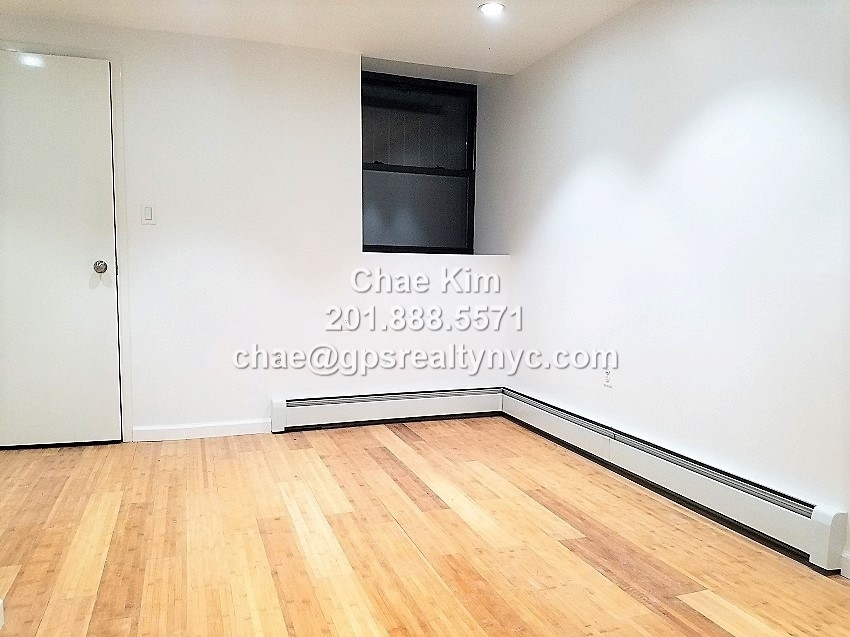 967 Columbus Avenue - Photo 2