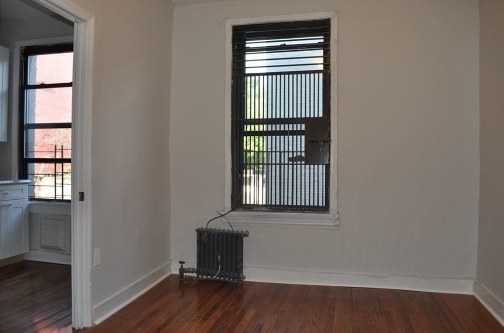 351 Howard Ave - Photo 1