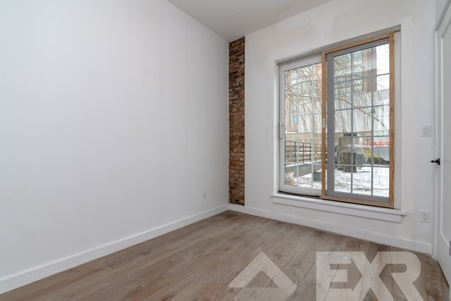 65 Kent Avenue - Photo 4