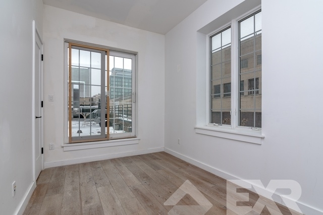 65 Kent Avenue - Photo 1