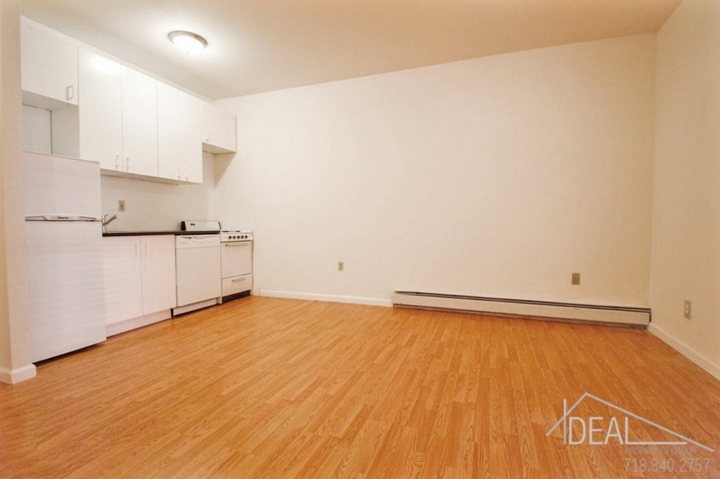 1260 Broadway - Photo 2