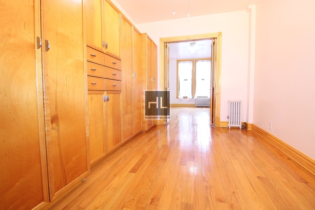 438 Prospect Avenue - Photo 2