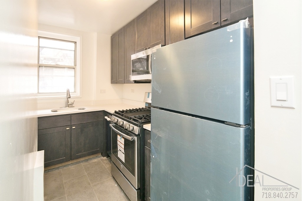 483 Ocean Parkway - Photo 3