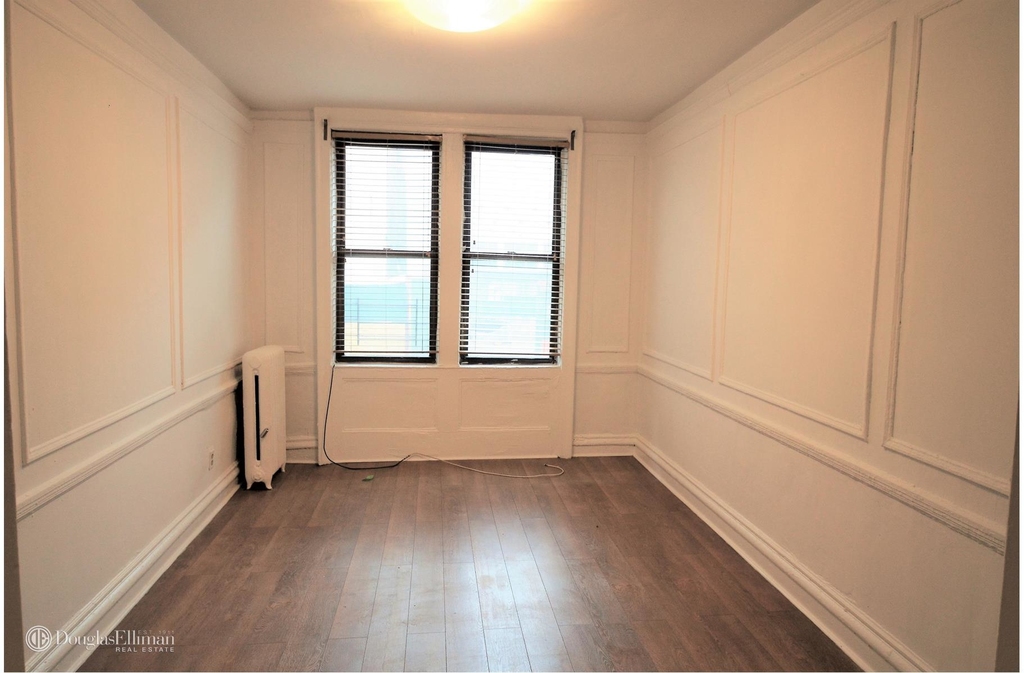 258 West 117th St - Photo 2