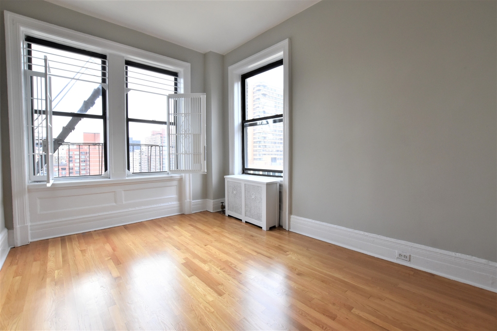 220 W 98th St - Photo 1