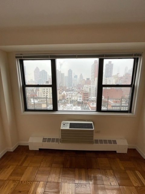 420 East 79th Street, 15D - Photo 7