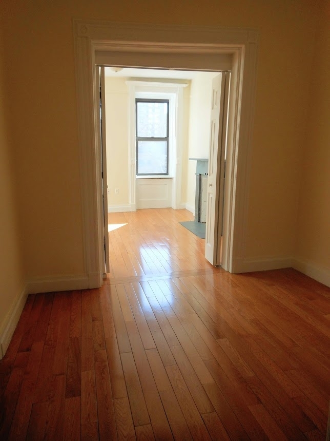 852 Amsterdam Ave. - Photo 4