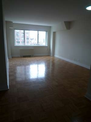  E 71st St - Photo 0