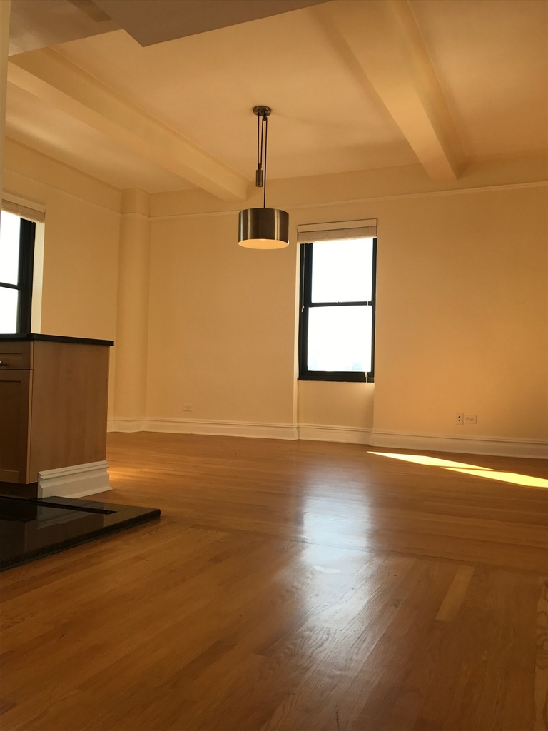166 2nd Ave - Photo 4