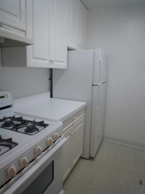 East 71 - Photo 4