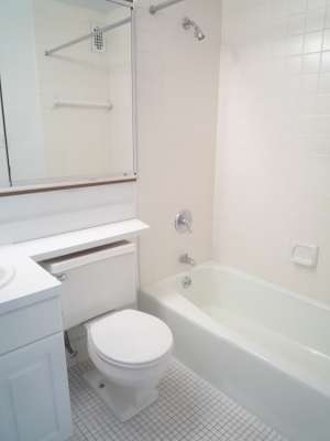 East 71 - Photo 6