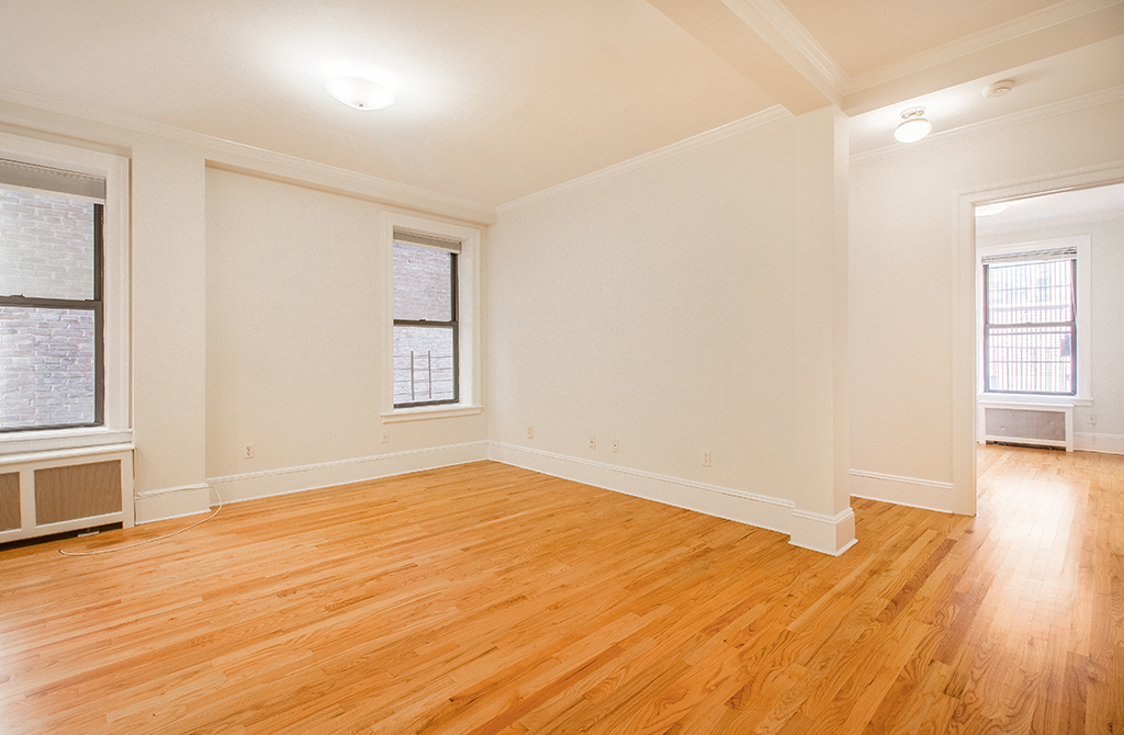 1240 Park Ave - Photo 2