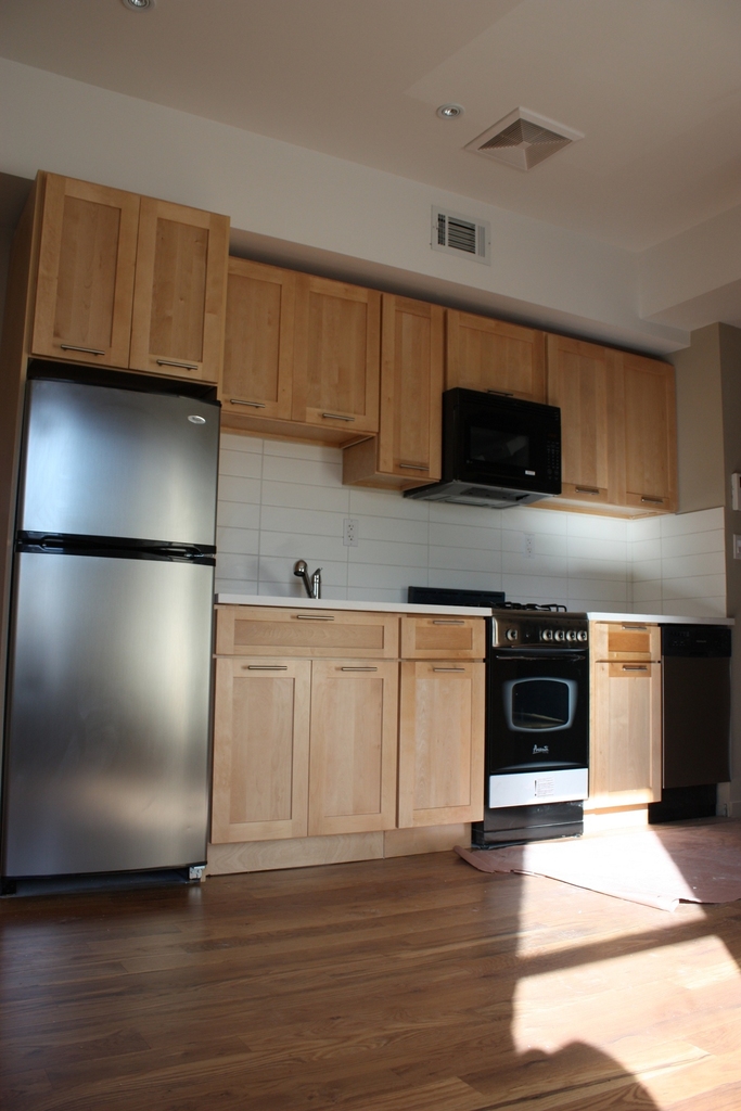 164 East 112th Street - Photo 8