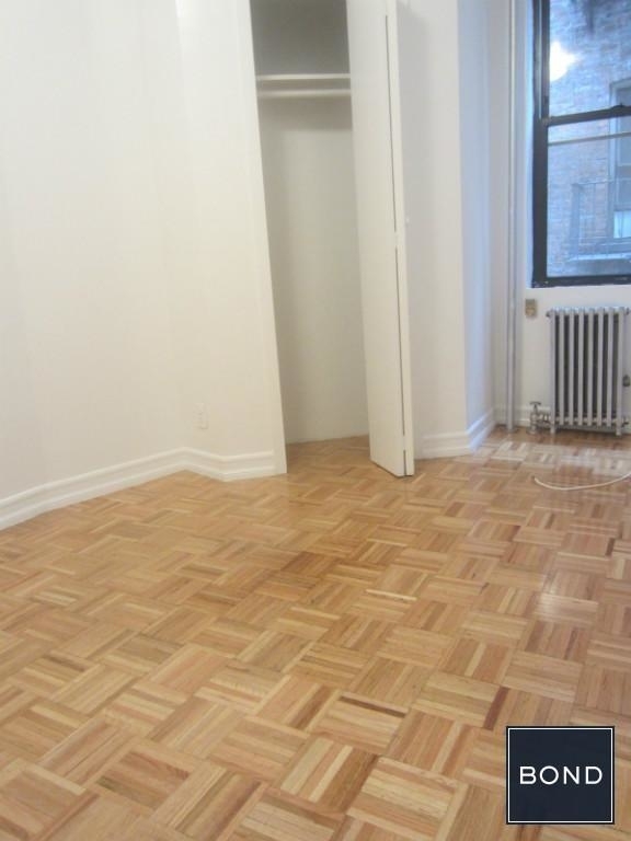 164 Mott Street - Photo 3