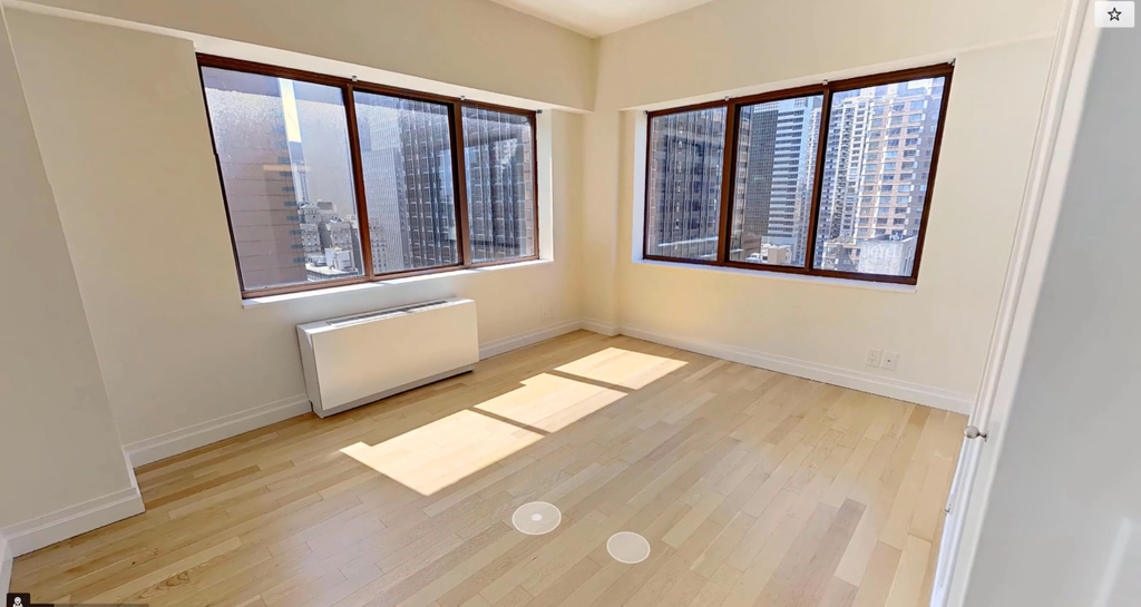 260 West 52nd St - Photo 1