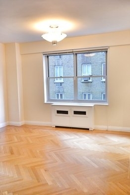 50 Park Avenue - Photo 2