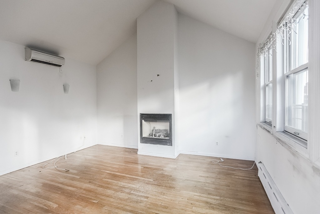 316 East 89th Street - Photo 3