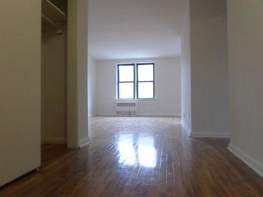  47TH AVENUE - Photo 2