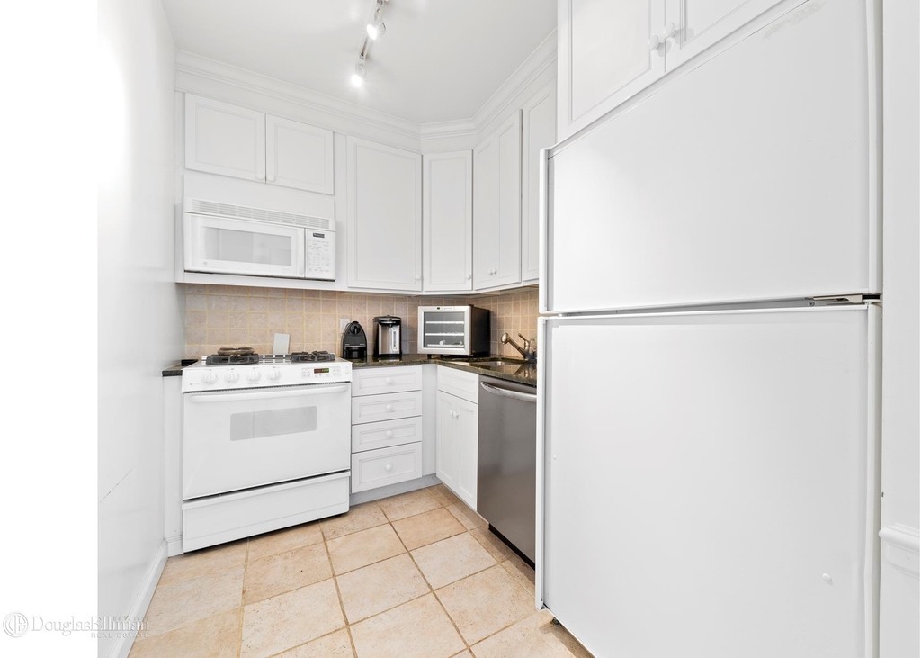 150 West 56th St - Photo 1