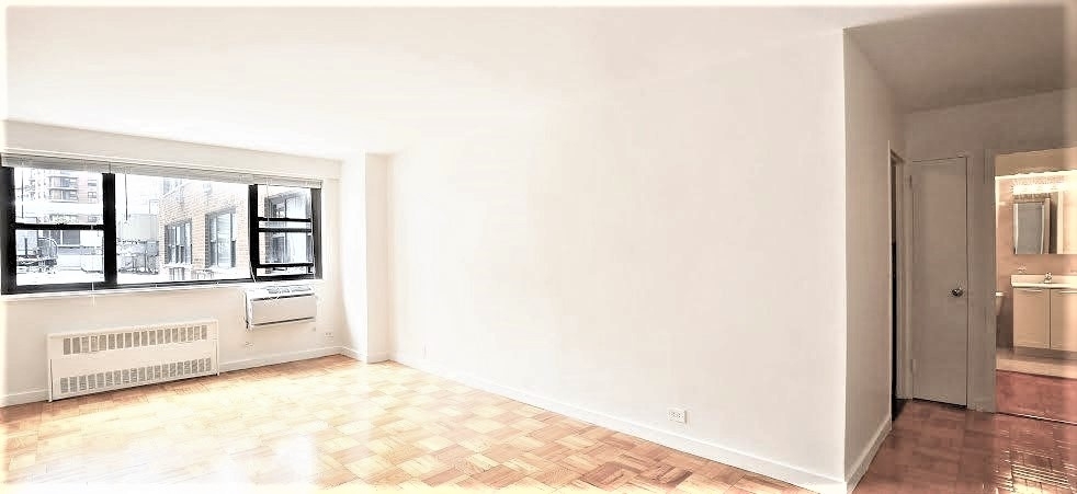 YOU CAN HAVE IT ALL ! -Space, Sun-drenched , location price  - Photo 1