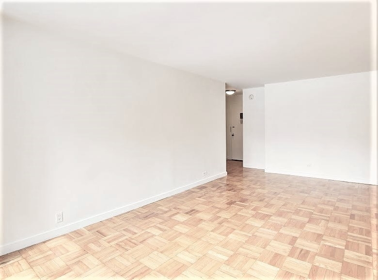 YOU CAN HAVE IT ALL ! -Space, Sun-drenched , location price  - Photo 0