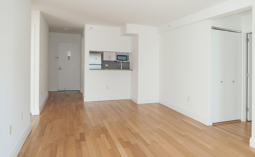 150 East 44th ST - Photo 2