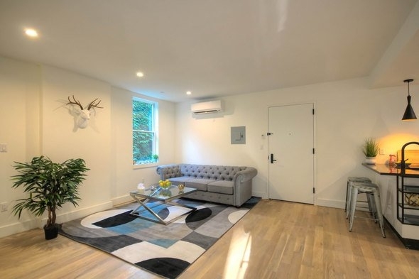 10 Lexington Avenue - Photo 0