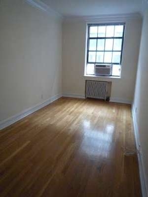 E 63 St - Photo 6
