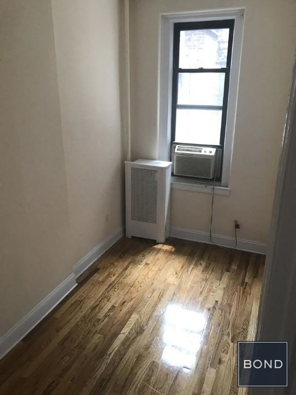 401 West 24th Street - Photo 4