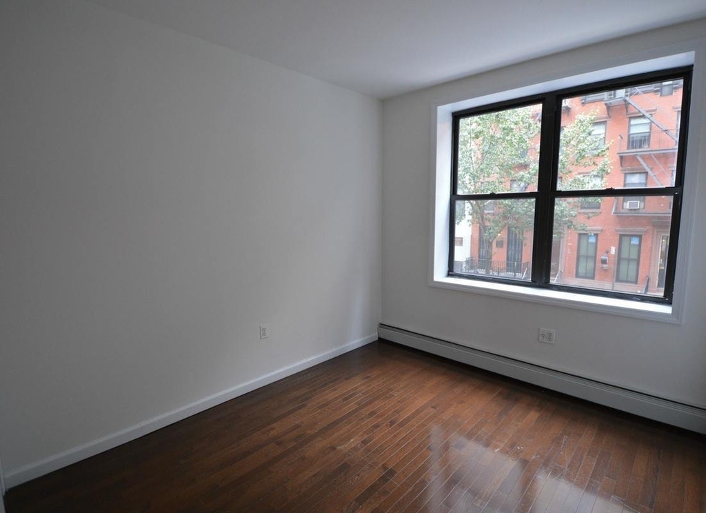 155 East 33rd Street - Photo 0