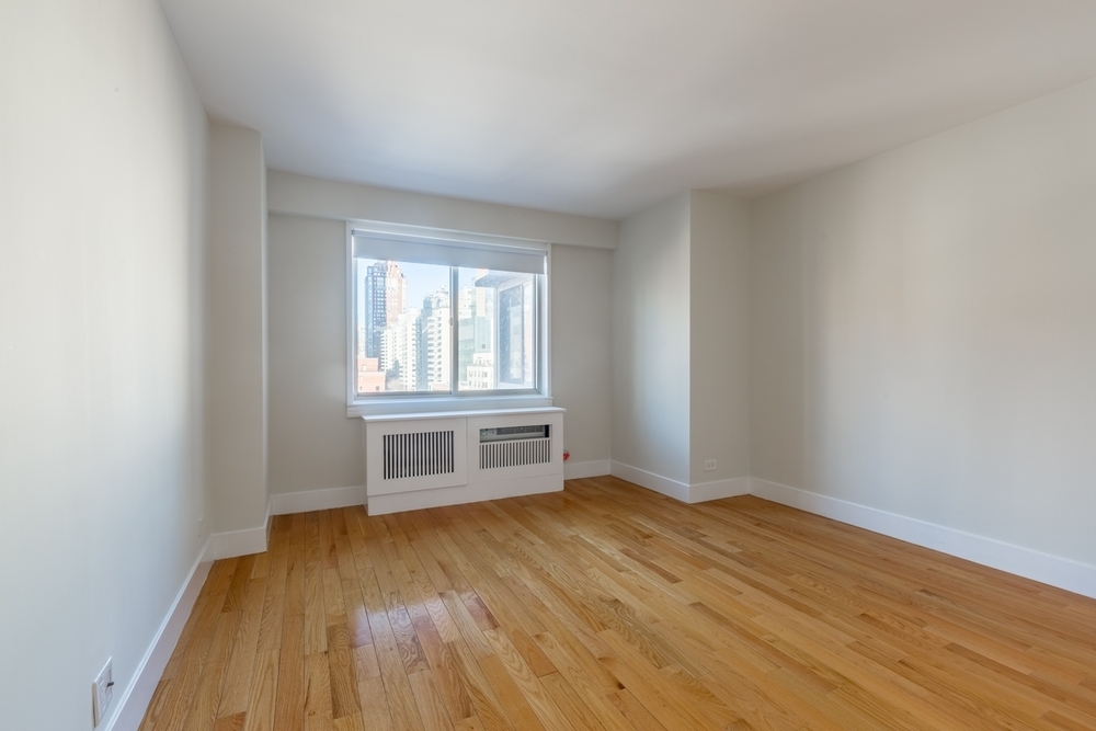 360 East 65 St - Photo 5