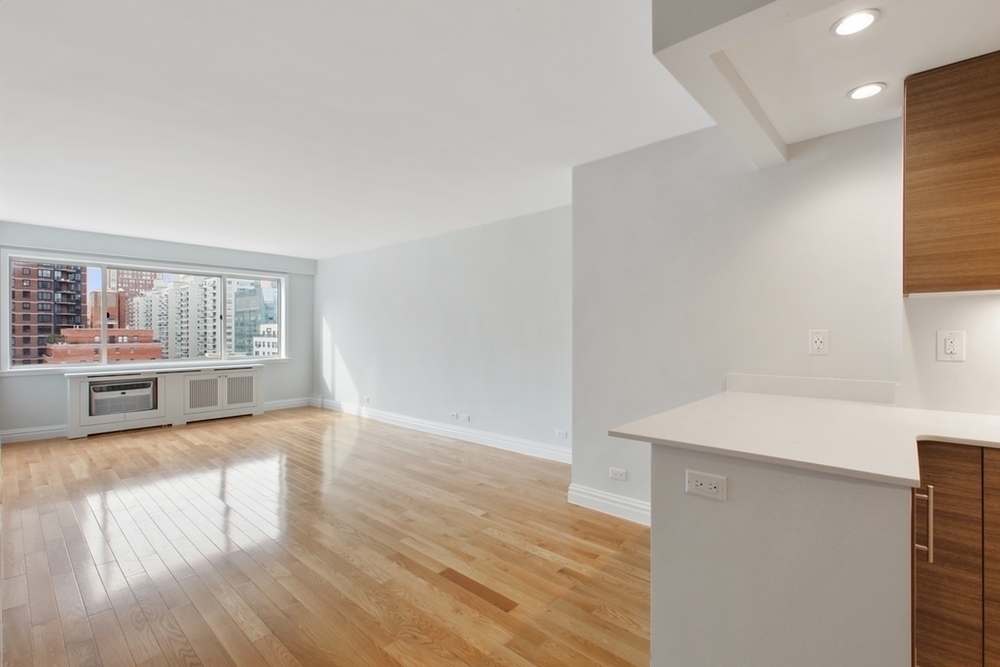 360 East 65 St - Photo 0