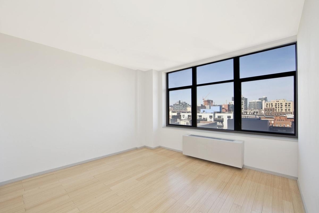 424 Bedford Ave - Photo 6