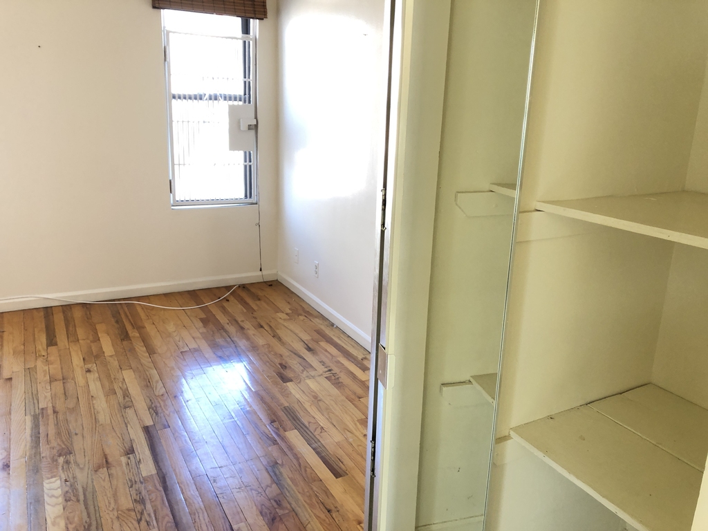 434 East 115th Street - Photo 6