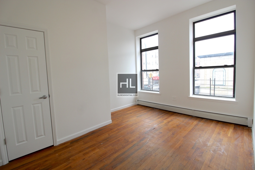 913 Dekalb Avenue - Photo 4