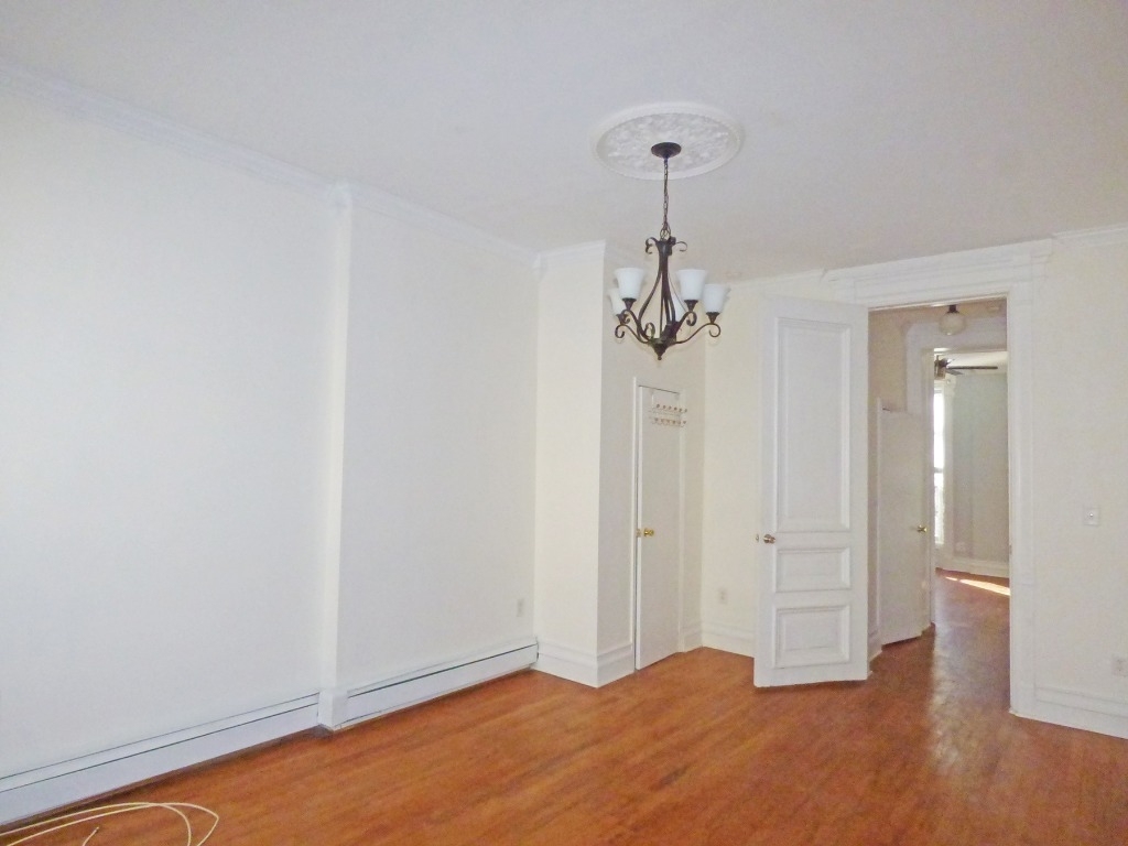 166 Halsey Street #1b - Photo 2