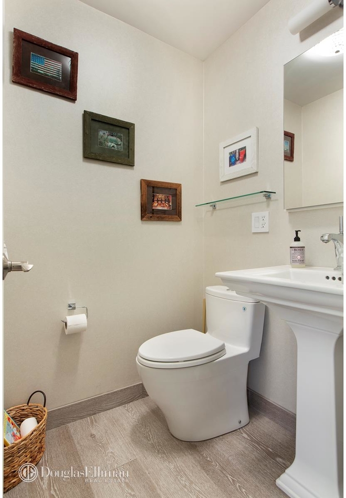 20 West 64th St - Photo 8