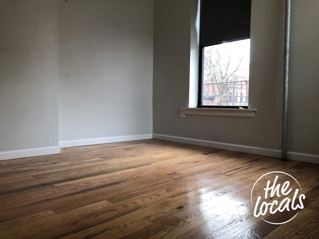 944 Marcy Avenue - Photo 10