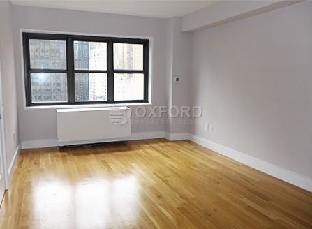 East 47th Street - Photo 1