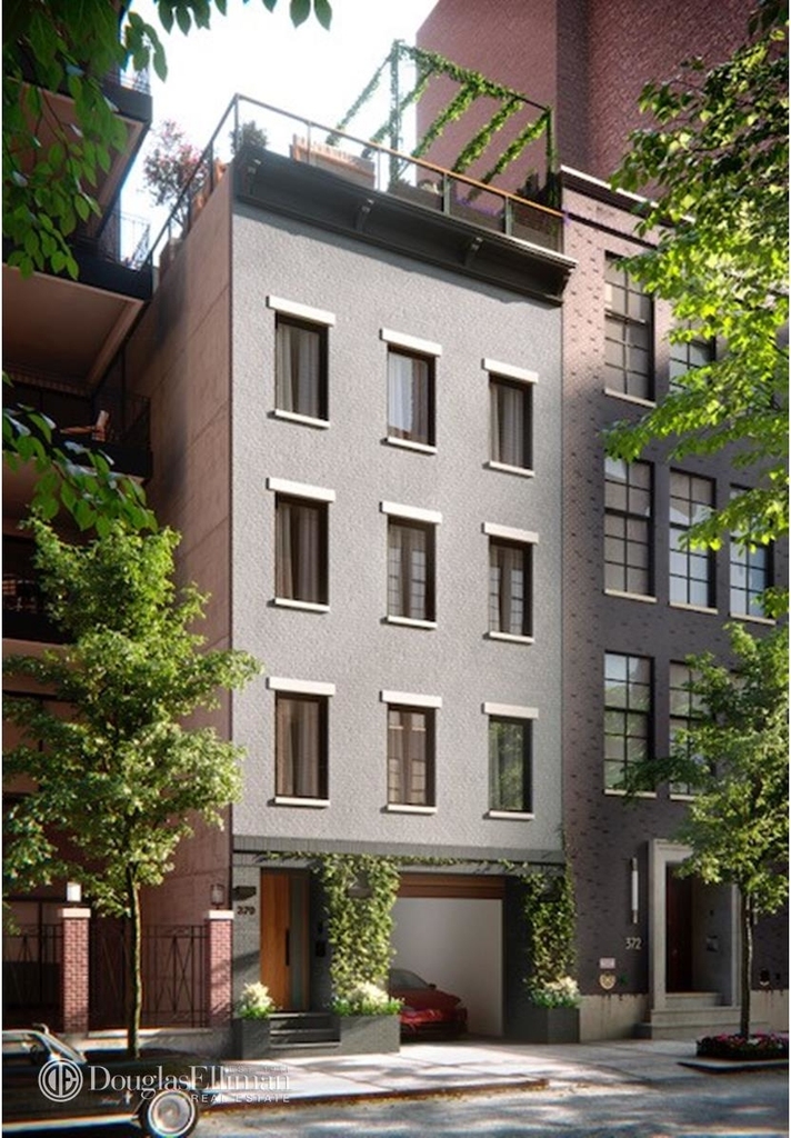 370 West 11th St - Photo 1