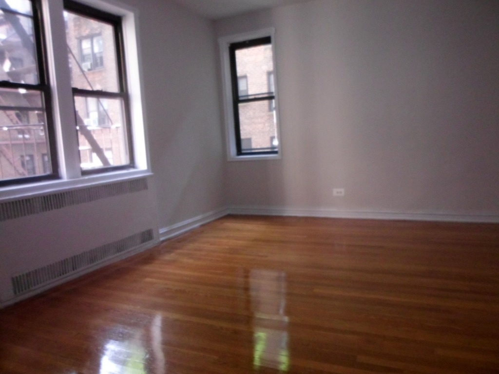 84-49 Elmhurst Ave, Apt 2f - Photo 4