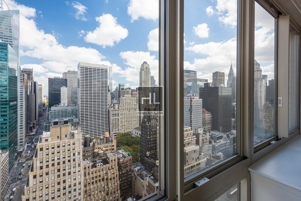 66 West 38th Street - Photo 4