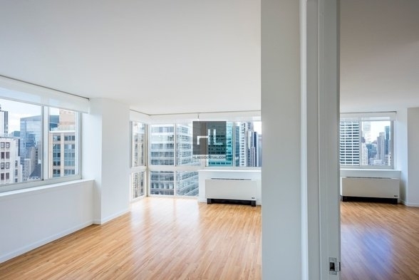 66 West 38th Street - Photo 3