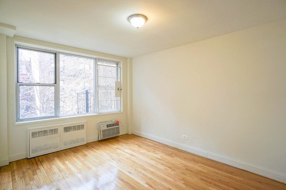 150 East 30th Street - Photo 2