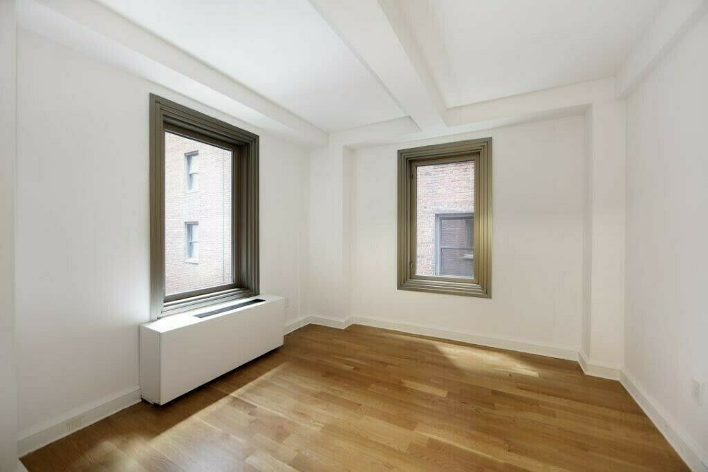 101 West 55th Street - Photo 1