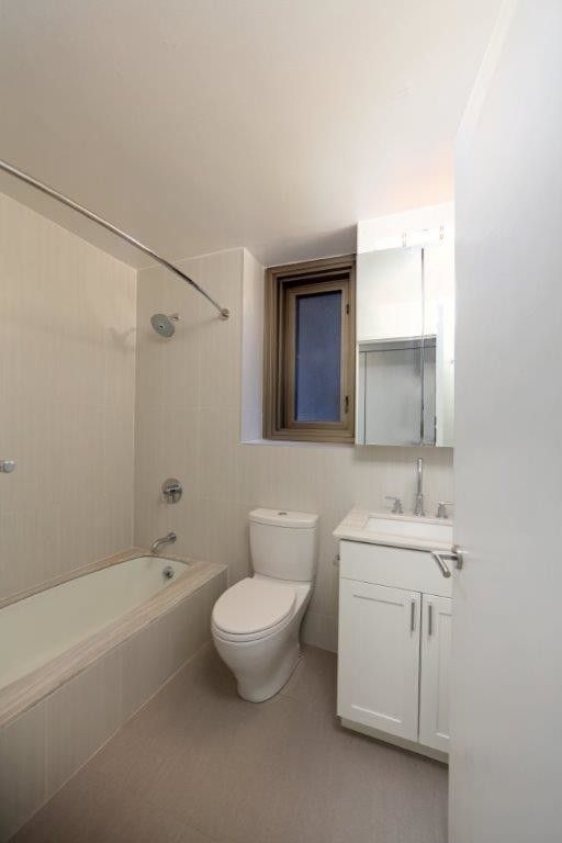 101 West 55th Street - Photo 3