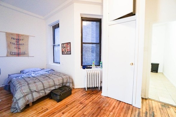 153 East 18 - Photo 2