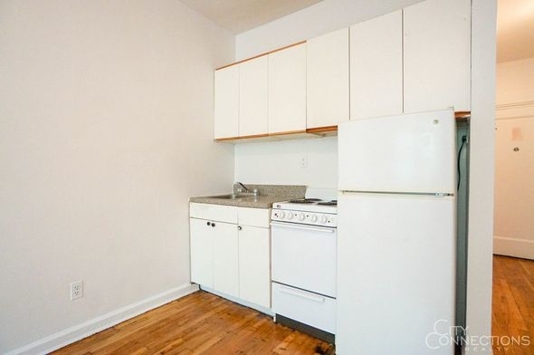 315 East 5 - Photo 2